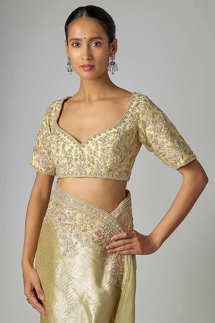 Gold Banarasi Silk Bridal Saree Set by Kalighata at Pernia's Pop Up Shop