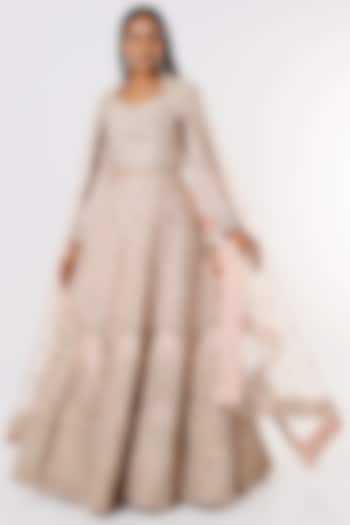 Peach Aari Embroidered Bridal Lehenga Set by Kalighata at Pernia's Pop Up Shop