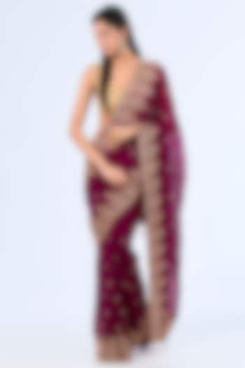 Wine Organza Hand & Machine Embroidered Reception Saree Set by Kalighata at Pernia's Pop Up Shop