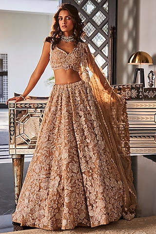 20 Wedding-Perfect Lehengas We Spotted On Real Brides Recently  Stylish  dresses, Party wear indian dresses, Indian bridal dress