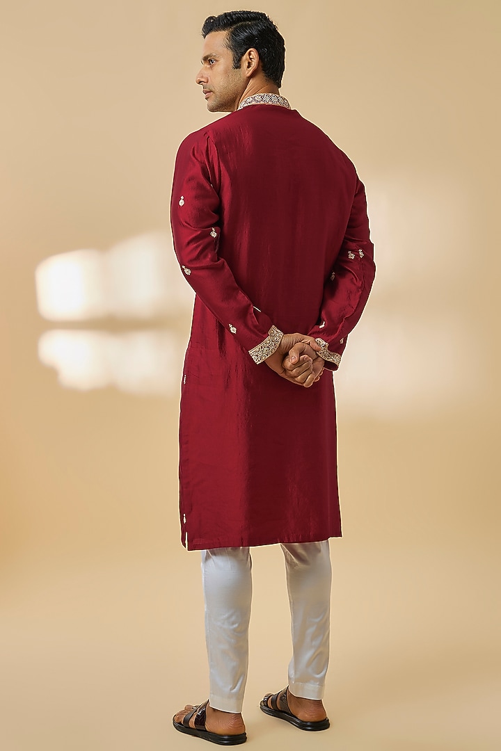 Maroon Silk & Chanderi Kurta Set by Kalighata Men at Pernia's Pop Up Shop