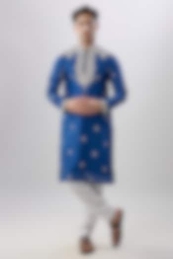 Blue Silk Chanderi Kurta Set by Kalighata Men at Pernia's Pop Up Shop