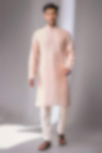 Pink Silk Chanderi Kurta Set by Kalighata Men at Pernia's Pop Up Shop