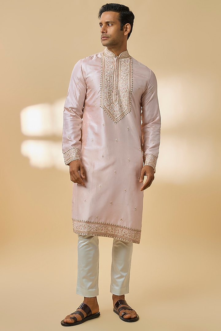 Pink Silk Chanderi Kurta Set by Kalighata Men at Pernia's Pop Up Shop
