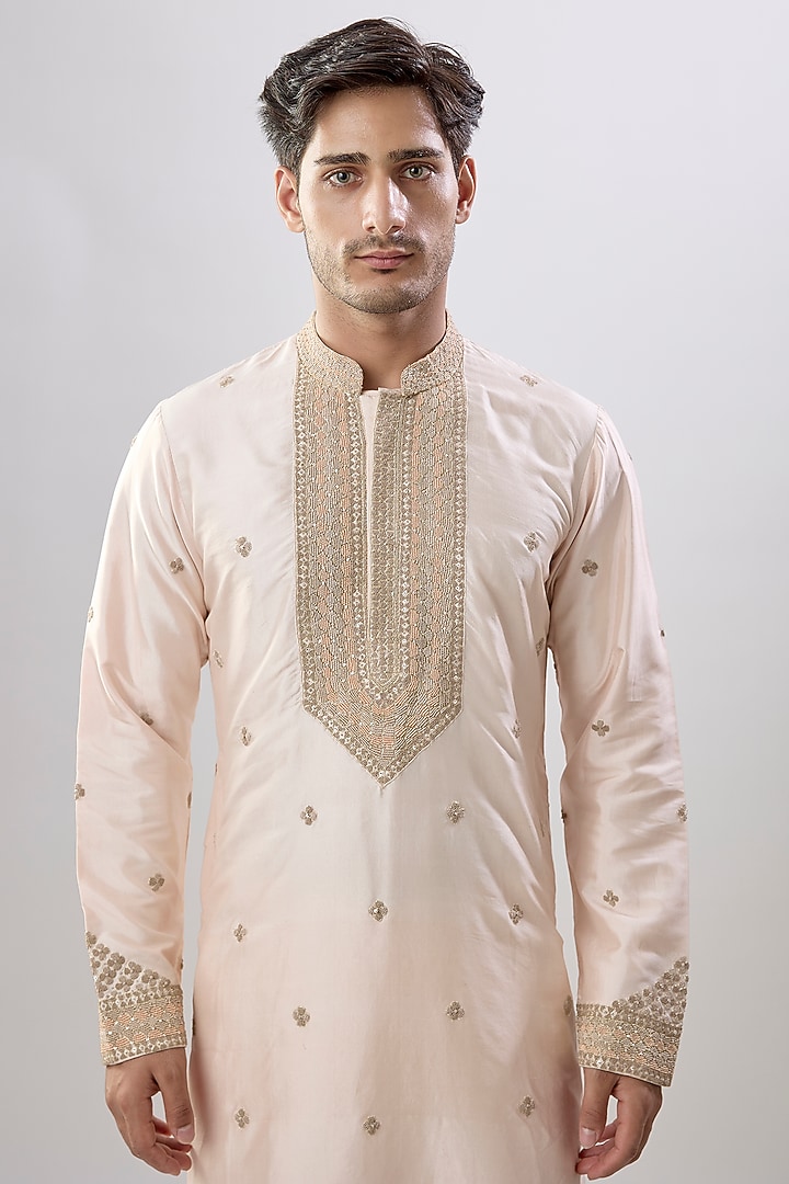 Pink Silk Chanderi Kurta Set by Kalighata Men at Pernia's Pop Up Shop