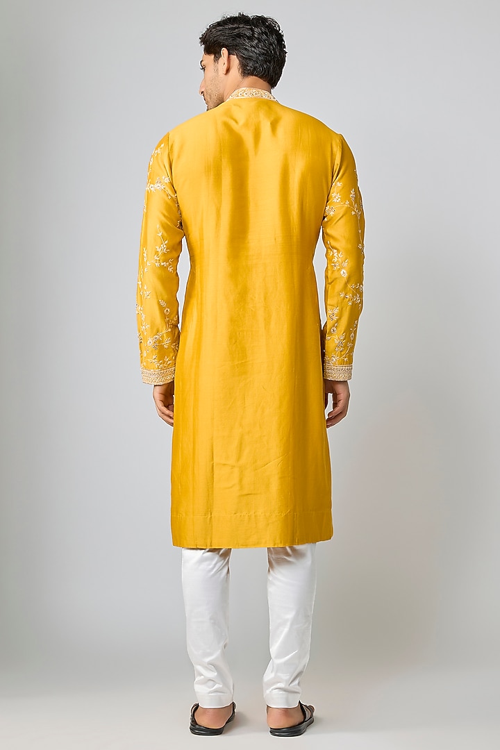 Mustard Silk & Chanderi Embroidered Kurta Set by Kalighata Men at Pernia's Pop Up Shop