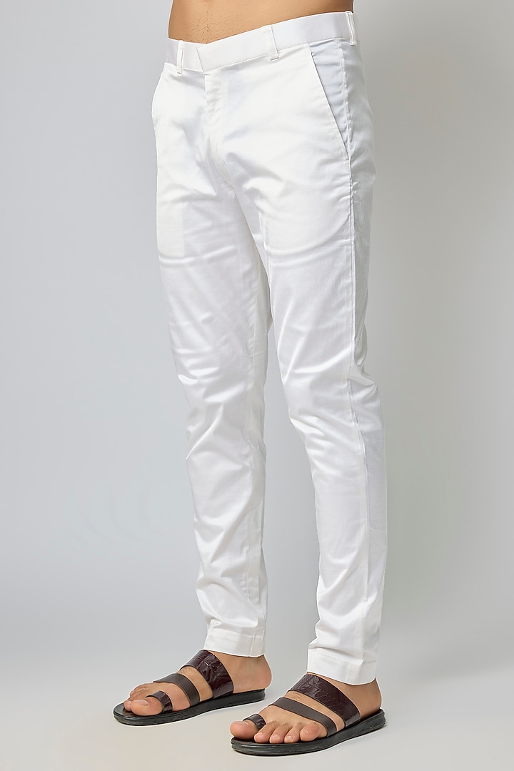 White Tussar Silk Embroidered Kurta Set by Kalighata Men at Pernia's Pop Up Shop