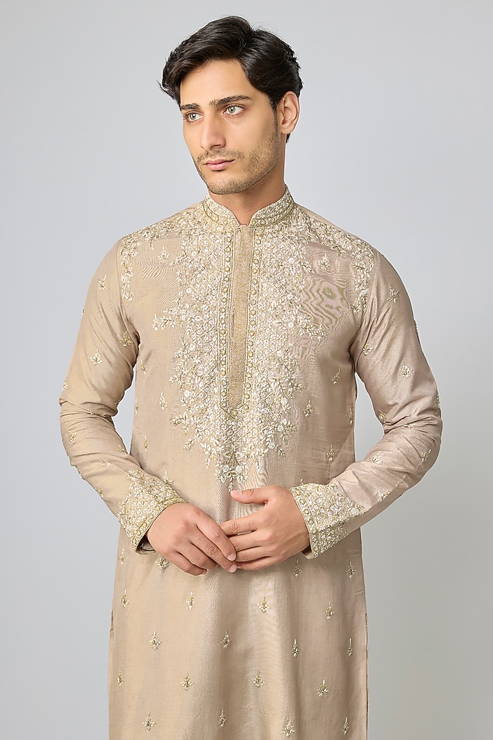 White Tussar Silk Embroidered Kurta Set by Kalighata Men at Pernia's Pop Up Shop