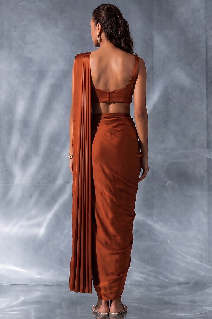 Rust Crepe Embroidered Pre-Stitched Wedding Saree Set by Kalighata Pret at Pernia's Pop Up Shop