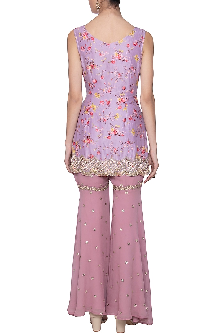Mauve embroidered kurta set available only at Pernia's Pop Up Shop.
