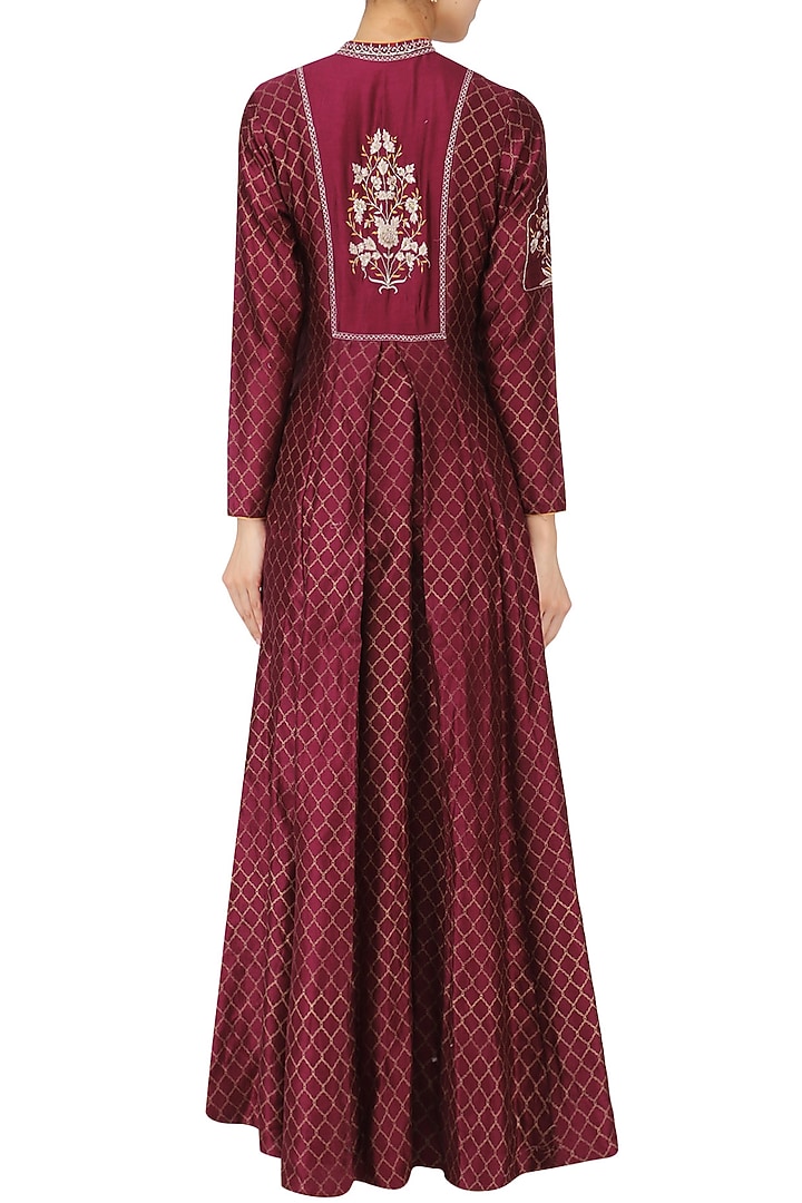 Maroon embroidered kurta dress available only at Pernia's Pop Up Shop.