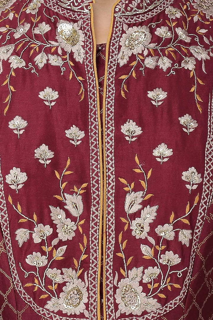 Maroon embroidered kurta dress available only at Pernia's Pop Up Shop.