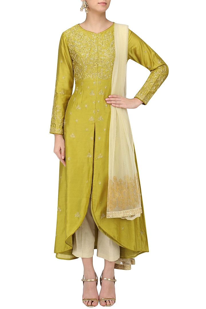 Moss green embroidered asymmetric kurta set available only at Pernia's Pop Up Shop.