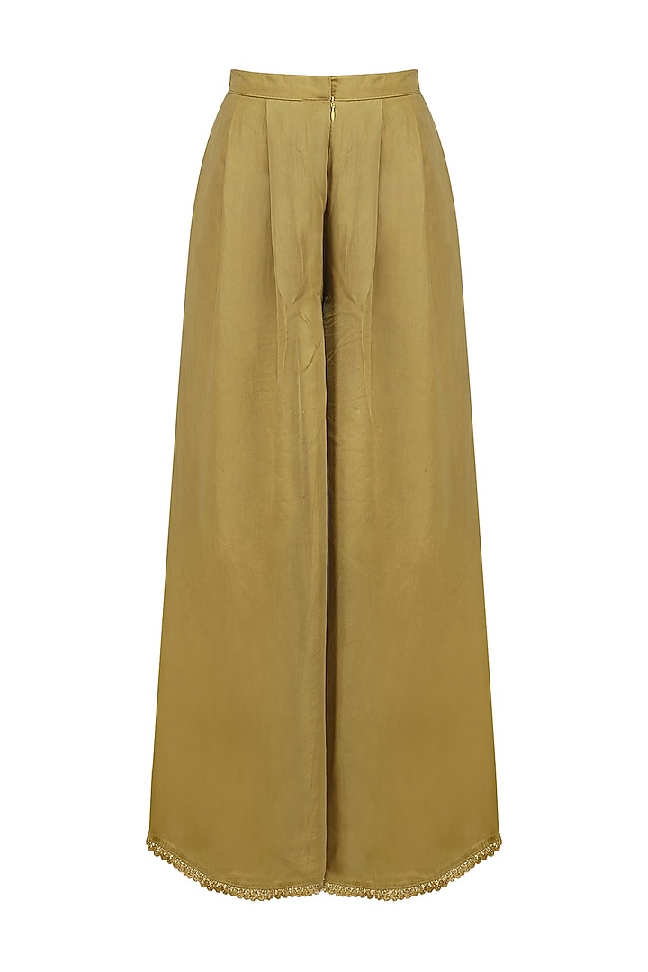 Emerald green embroidered kurta and palazzo pants set available only at Pernia's Pop Up Shop.