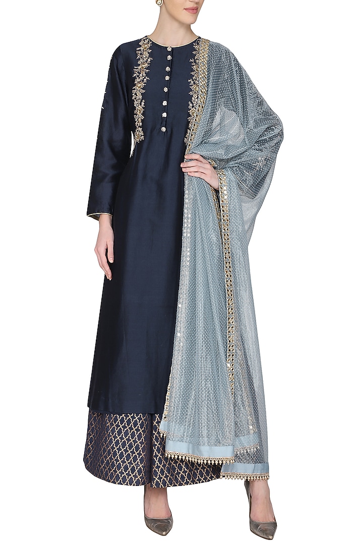 Indigo blue embroidered kurta set available only at Pernia's Pop Up Shop.