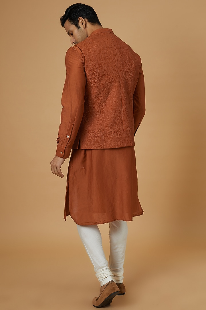 Amber Orange Silk Bundi Jacket With Kurta by Khanijo at Pernia's Pop Up Shop