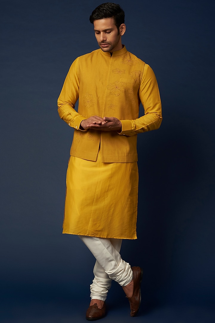 Mustard Embroidered Bundi Jacket With Kurta Set by Khanijo at Pernia's Pop Up Shop