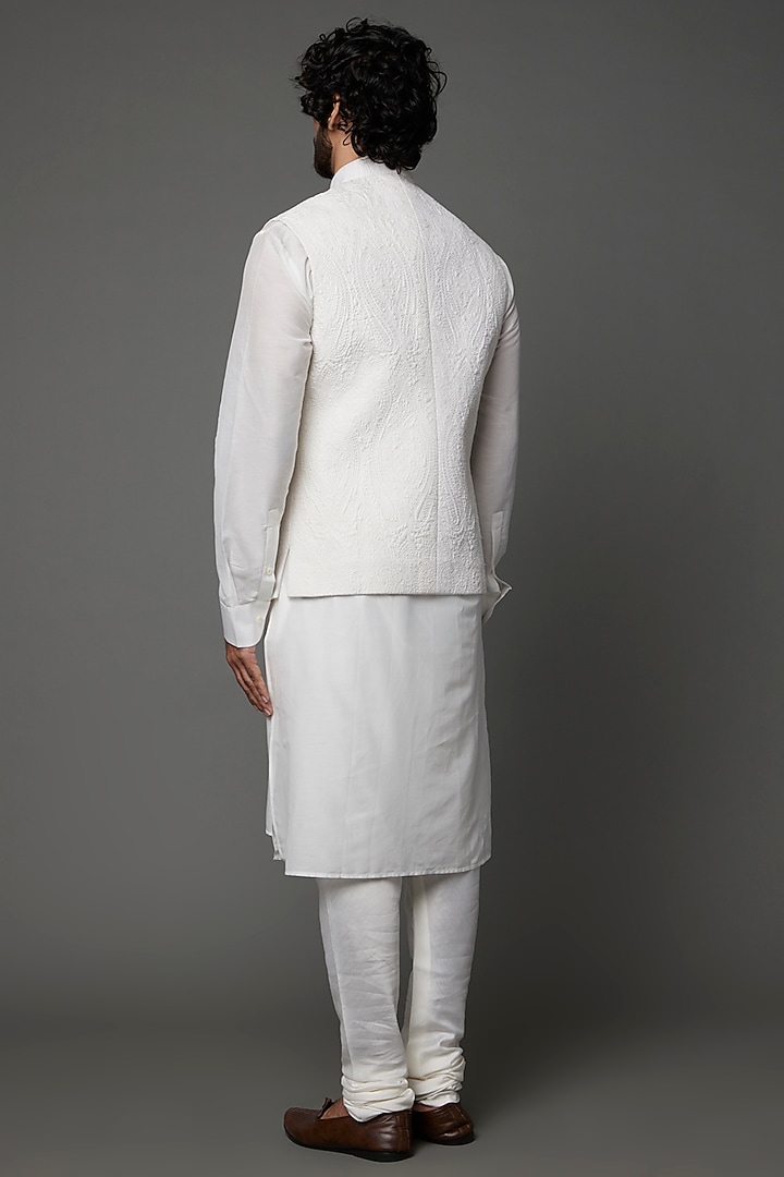 Ivory Embroidered Bundi Jacket With Kurta Set by Khanijo at Pernia's Pop Up Shop