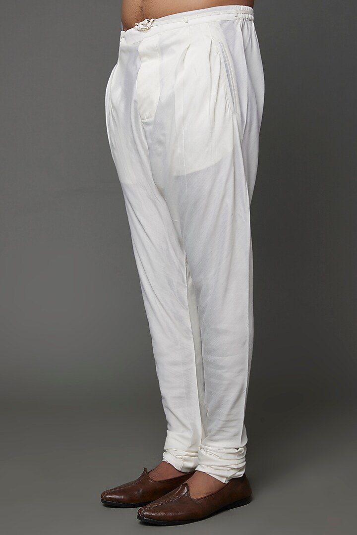 Ivory Embroidered Bundi Jacket With Kurta Set by Khanijo at Pernia's Pop Up Shop