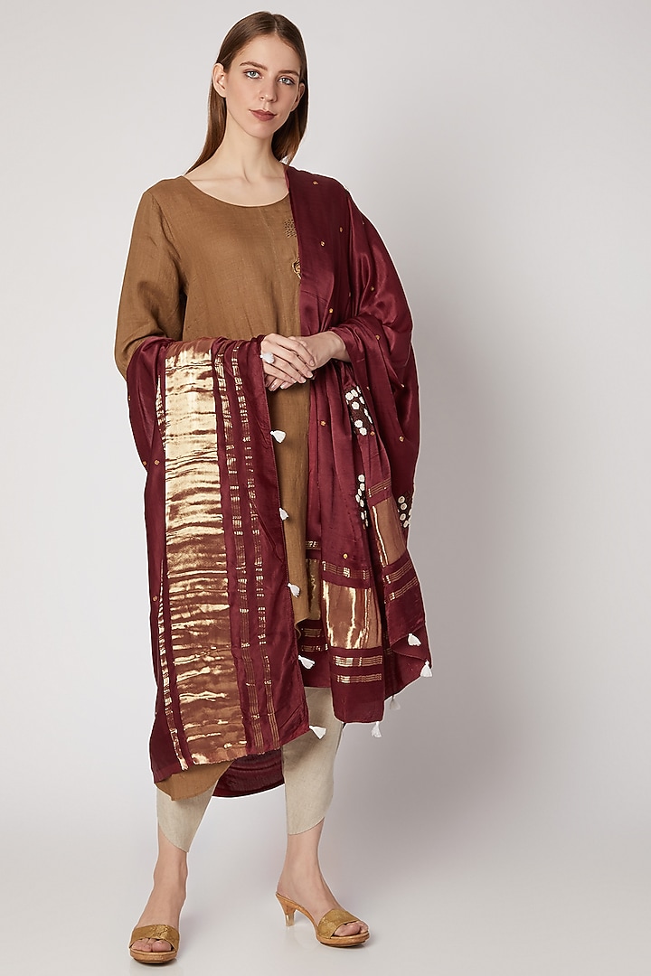 Maroon Hand Embroidered Dupatta by Khes at Pernia's Pop Up Shop