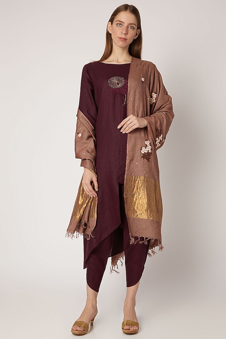 Brown Hand Dyed & Embroidered Dupatta by Khes at Pernia's Pop Up Shop