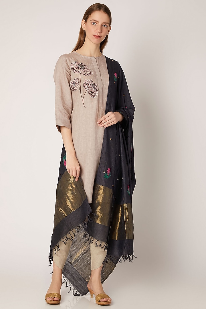 Black Embroidered Silk Dupatta by Khes at Pernia's Pop Up Shop