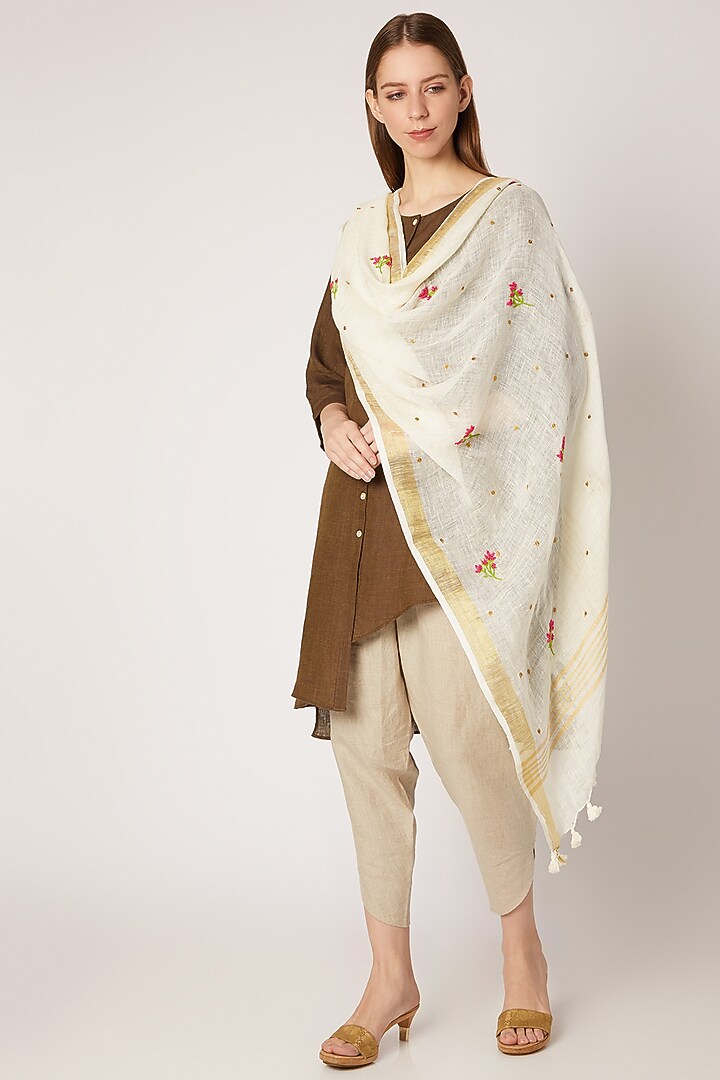 White Embroidered Linen Dupatta by Khes at Pernia's Pop Up Shop