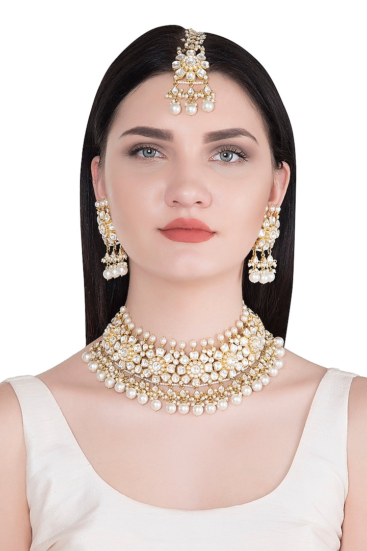 Gold Finish kundan & Pearls Necklace Set With Maangtikka by Khushi Jewels