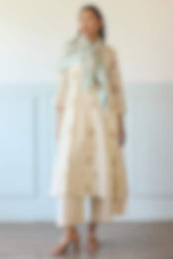 Ivory Cotton Panelled Lace Kurta Set by Khyati Rughani at Pernia's Pop Up Shop