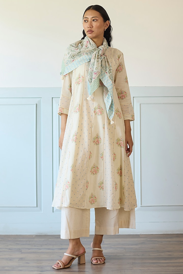 Ivory Cotton Panelled Lace Kurta Set by Khyati Rughani at Pernia's Pop Up Shop