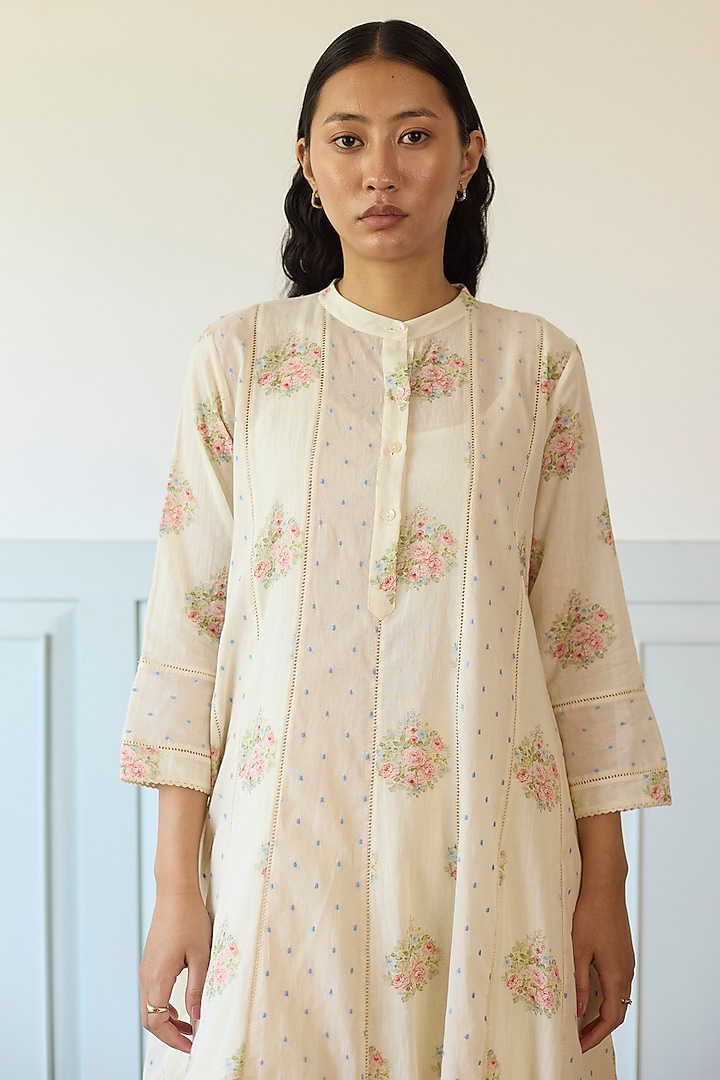 Ivory Cotton Panelled Lace Kurta Set by Khyati Rughani at Pernia's Pop Up Shop
