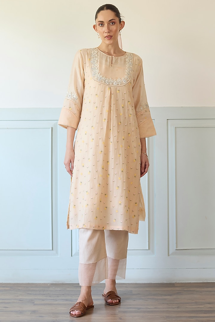 Peach Chanderi Silk Hand Embroidered Straight Kurta Set by Khyati Rughani at Pernia's Pop Up Shop