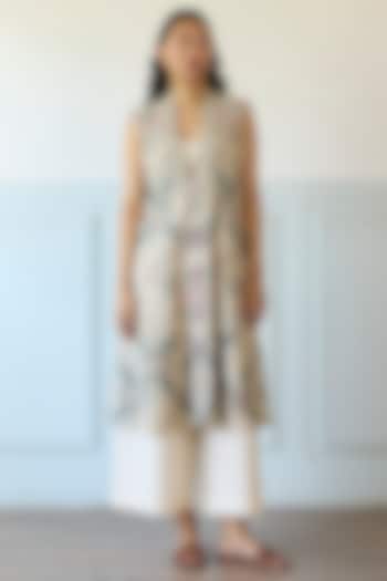 Ivory Cotton Mirror Embroidered Overlay Jacket Set by Khyati Rughani at Pernia's Pop Up Shop