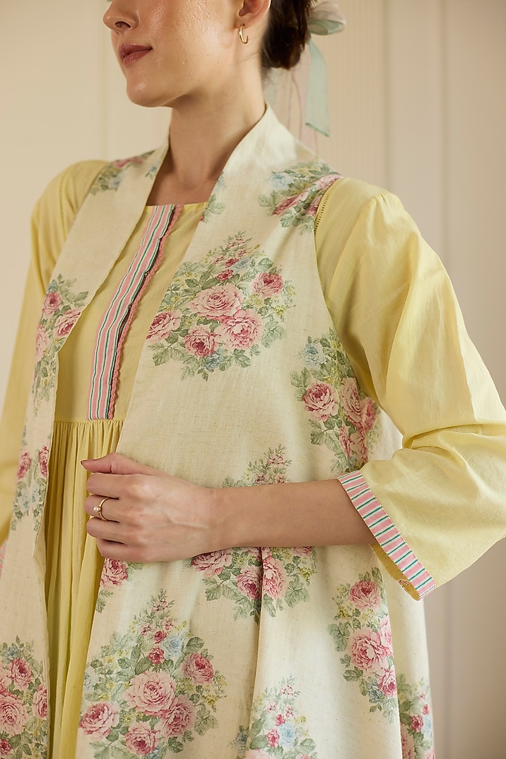 Yellow Cotton Short Kurta Set by Khyati Rughani at Pernia's Pop Up Shop