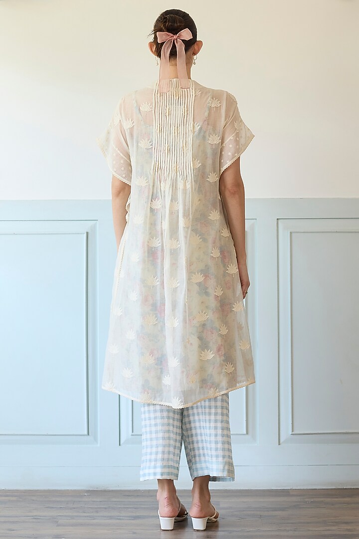 White Chanderi Silk Applique Kaftan Set by Khyati Rughani at Pernia's Pop Up Shop