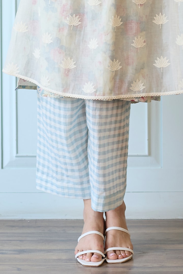 White Chanderi Silk Applique Kaftan Set by Khyati Rughani at Pernia's Pop Up Shop