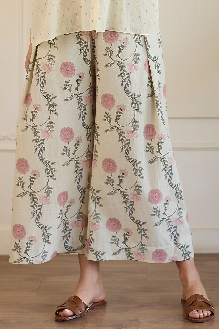 White Cotton Printed Co-Ord Set by Khyati Rughani at Pernia's Pop Up Shop