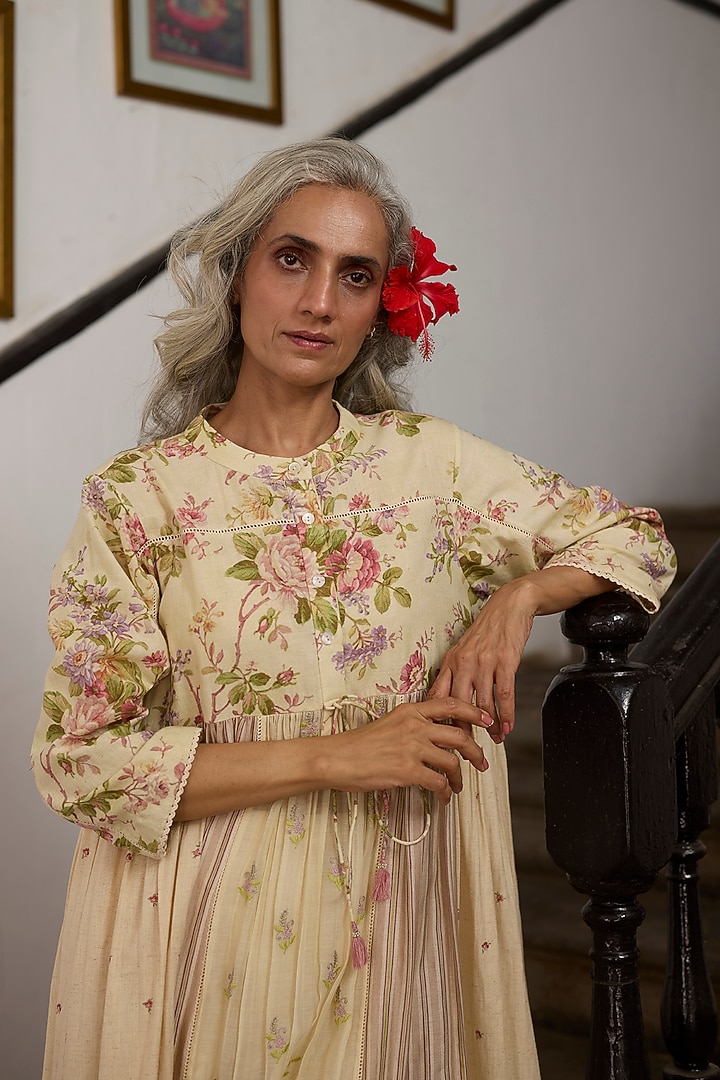 Ecru & Pink Khadi Printed Kurta by Khyati Rughani at Pernia's Pop Up Shop