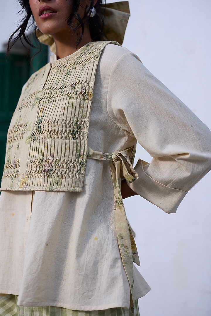 Green Khadi Floral Printed Gilet by Khyati Rughani at Pernia's Pop Up Shop