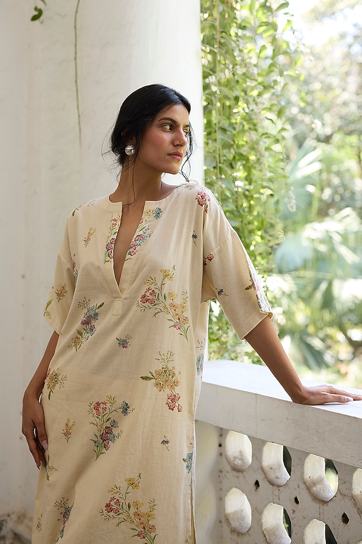Ecru Silk Floral Printed Straight Kurta by Khyati Rughani at Pernia's Pop Up Shop