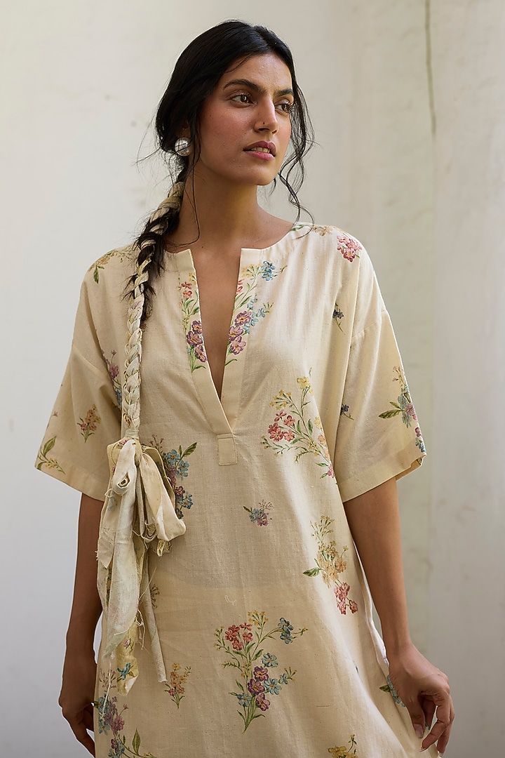 Ecru Silk Floral Printed Straight Kurta by Khyati Rughani at Pernia's Pop Up Shop