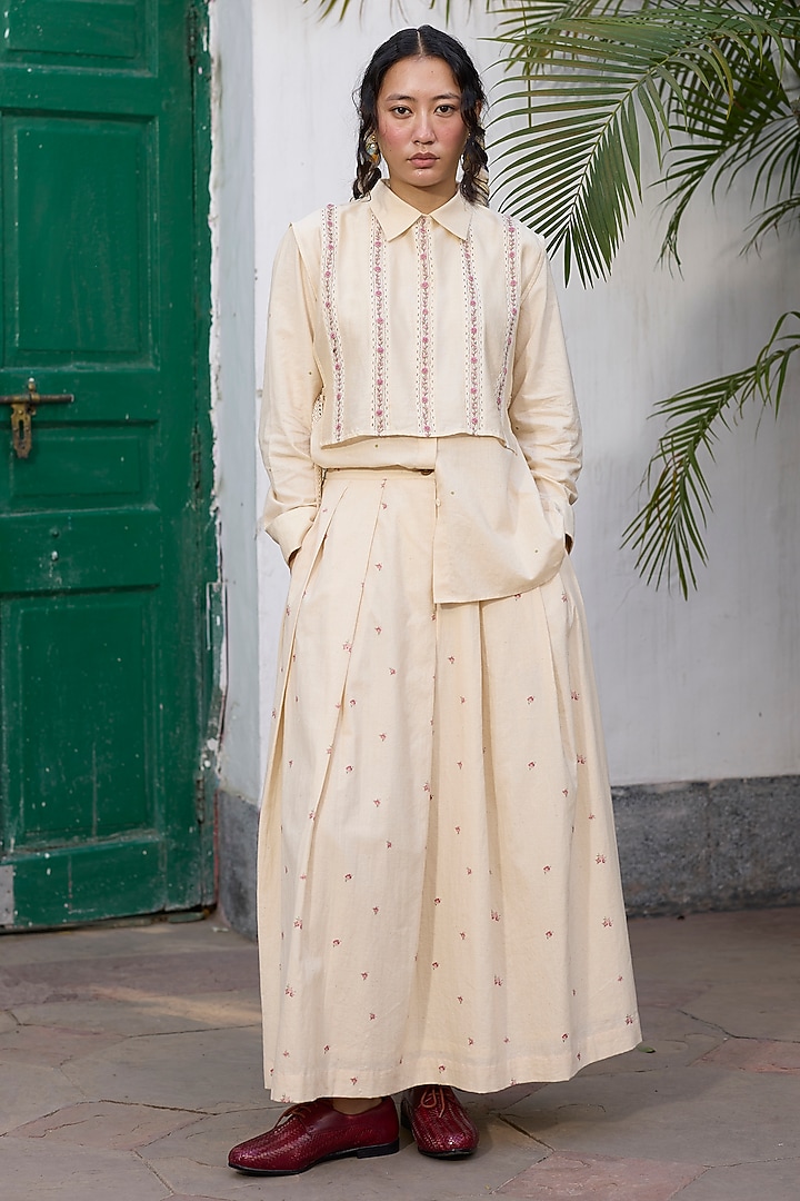 Ecru & Pink Silk Floral Embroidered Gilet by Khyati Rughani at Pernia's Pop Up Shop