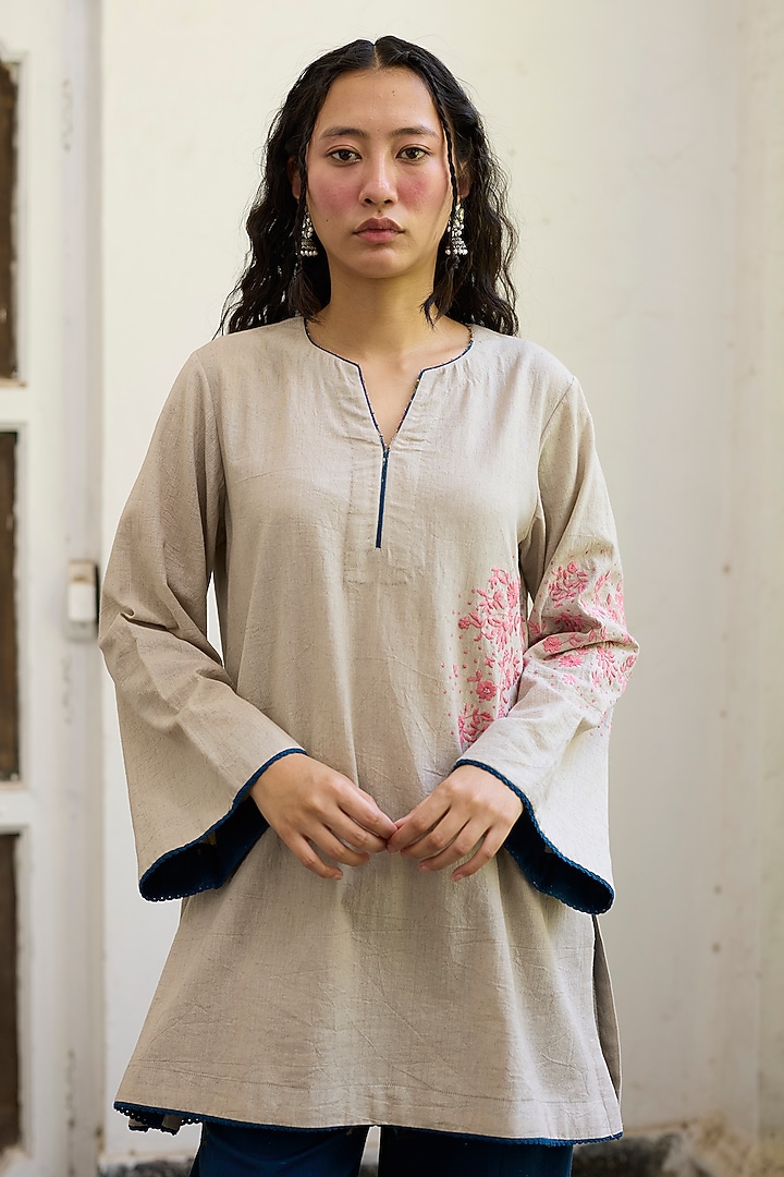 Grey Khadi Floral Embroidered Short Kurta by Khyati Rughani at Pernia's Pop Up Shop
