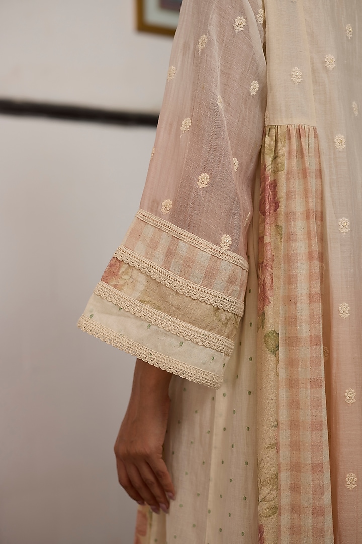 Off-White & Peach Ombre Khadi & Silk Panelled Kurta by Khyati Rughani at Pernia's Pop Up Shop
