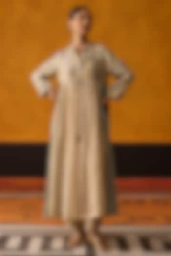 Beige & Blue Silk Floral Printed Kurta Set by Khyati Rughani at Pernia's Pop Up Shop