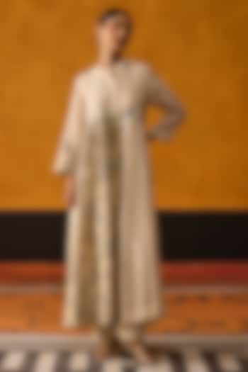 Blue & Off-White Silk Floral Embroidered Asymmetric Tunic Set by Khyati Rughani at Pernia's Pop Up Shop
