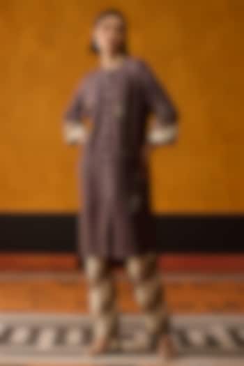 Purple Silk Bead Embroidered High-Low Kurta Set by Khyati Rughani at Pernia's Pop Up Shop
