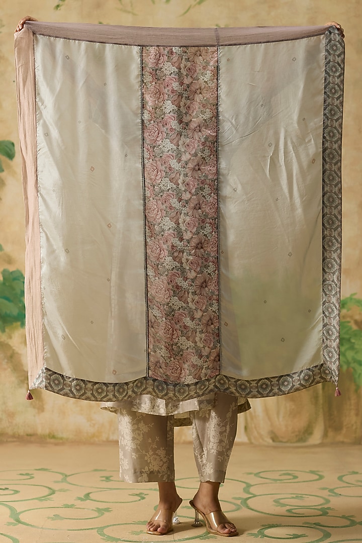 Grey & Beige Silk Floral Pattern Straight Kurta Set by Khyati Rughani at Pernia's Pop Up Shop