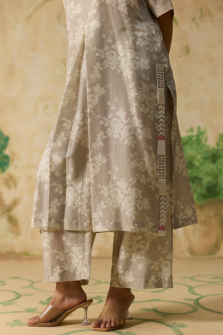 Grey & Beige Silk Floral Pattern Straight Kurta Set by Khyati Rughani at Pernia's Pop Up Shop