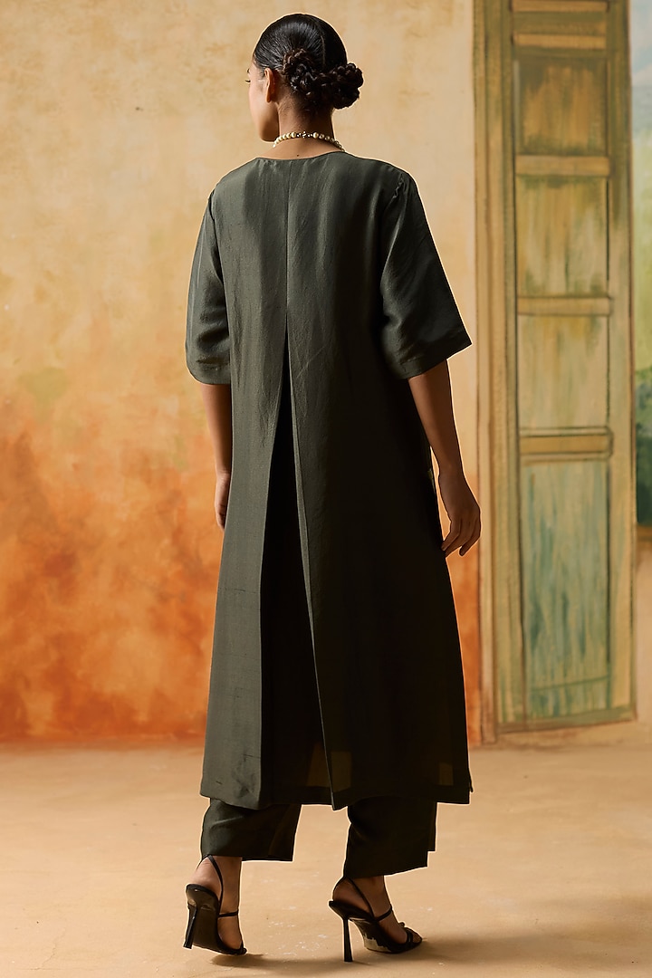 Charcoal Grey Silk Beads Embroidered Straight Kurta Set by Khyati Rughani at Pernia's Pop Up Shop